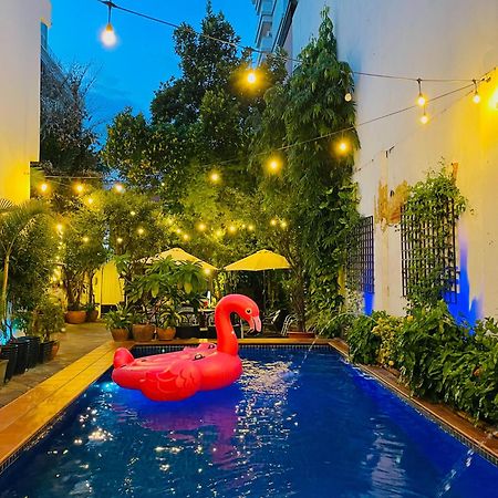 Hotel Birdcage Boutique Phnom Penh Esterno foto