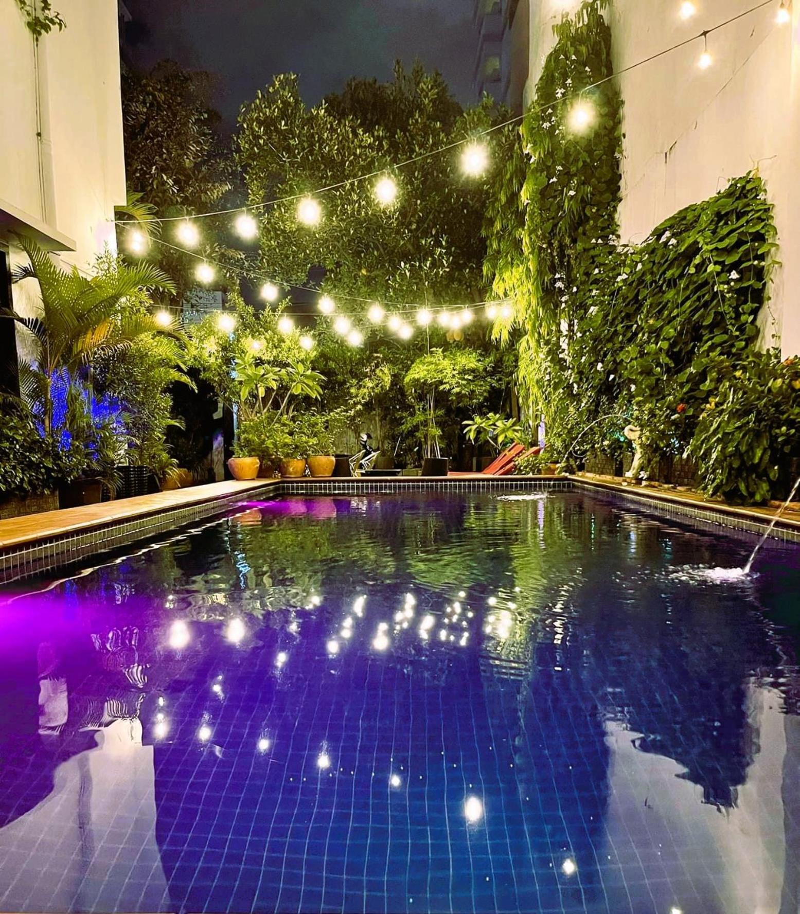 Hotel Birdcage Boutique Phnom Penh Esterno foto