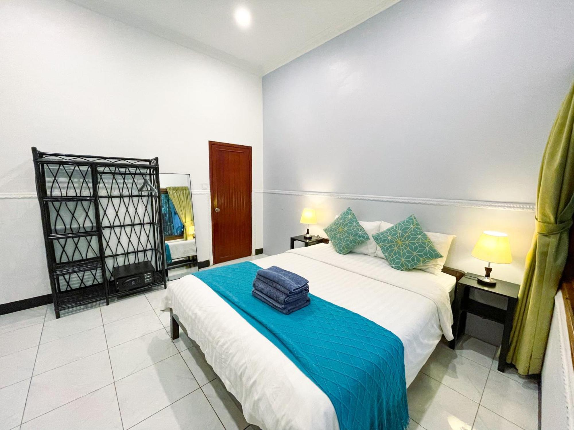 Hotel Birdcage Boutique Phnom Penh Esterno foto