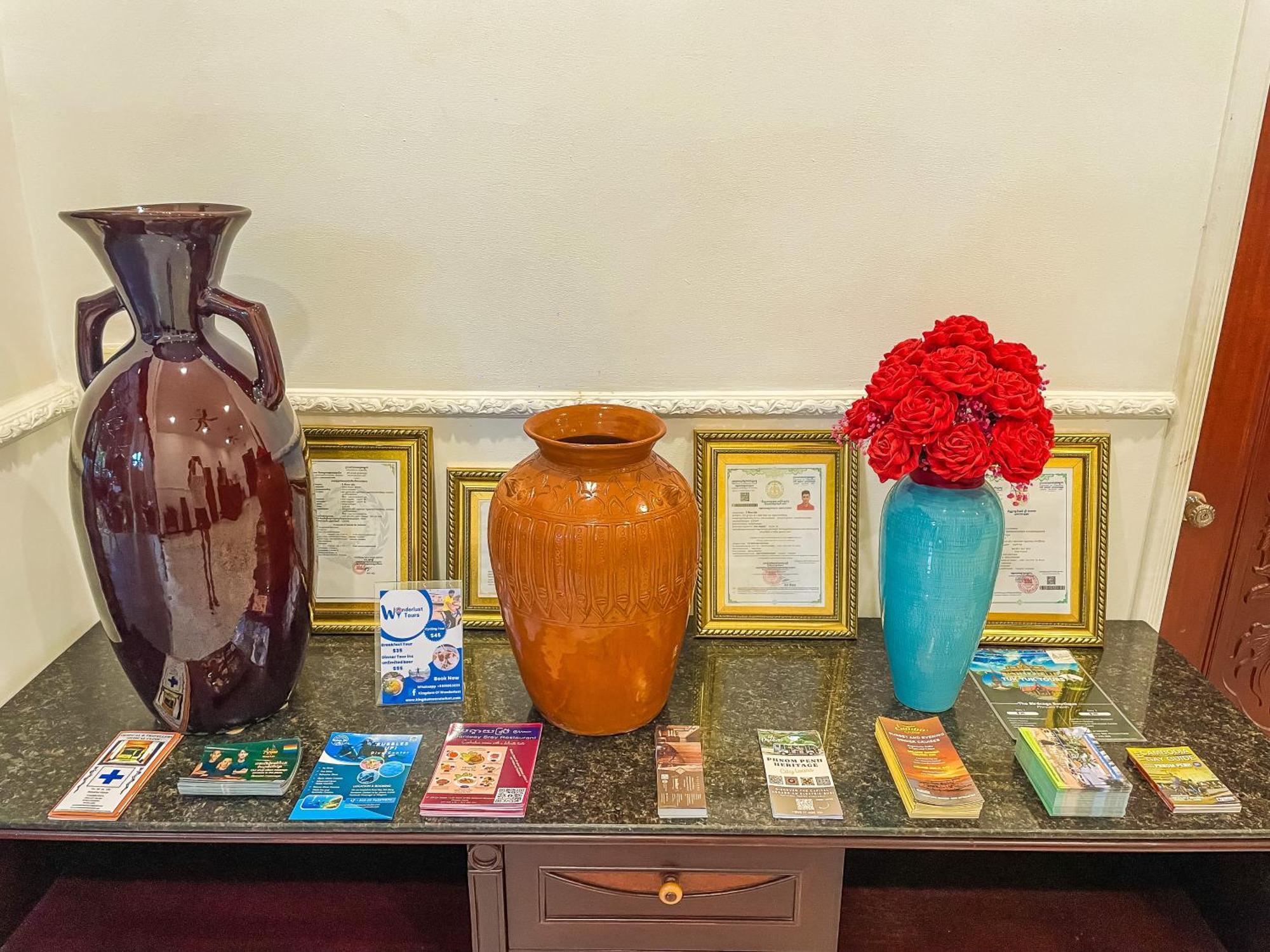 Hotel Birdcage Boutique Phnom Penh Esterno foto